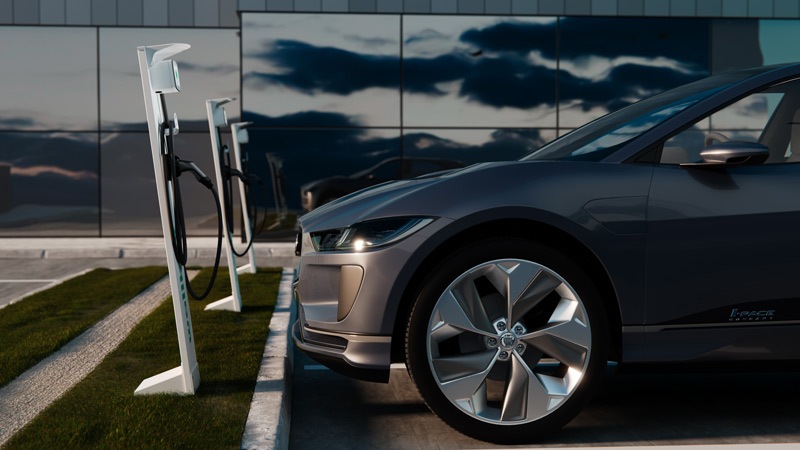 Wallbox_Commander2_Corporate_JAGUAR_iPace_Jun20_1